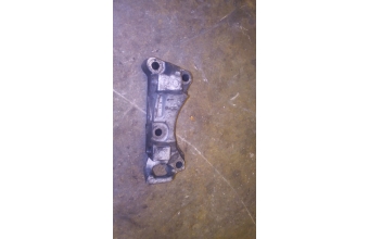 peugeot 407 1.6 dizel çıkma motor kulağı.