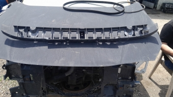 Peugeot 407 ön tampon darbe emici