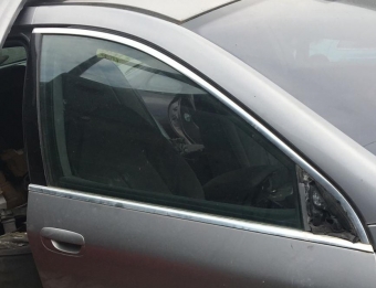 peugeot 607 çıkma sağ ön kapı camı