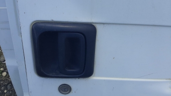 peugeot boxer çıkma sağ bagaj kapağı kolu