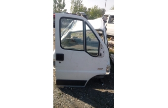 peugeot boxer çıkma sağ ön kapı