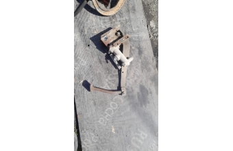 Peugeot j9 debriyaj üst merkez pedal