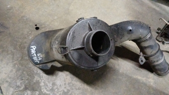 Peugeot partner 1.4 benzinli hava filtre kutusu