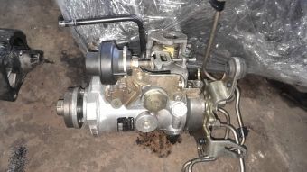 Peugeot partner 1.9 mazot pompası delphi