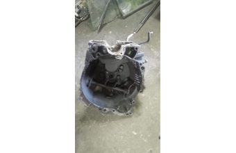 Peugeot partner 1.9 sanzıman ön kapak volant kapak