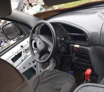 peugeot partner 1.9d çıkma göğüslük