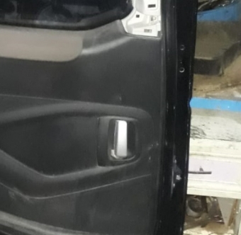 peugeot partner çıkma sol sürgü kapı kolçağı