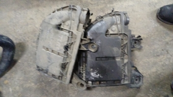 Peugeot partner tepe hava filtre kutusu