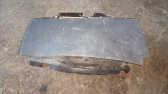 Peugeot partner Tepee torpido üst eşya gözü kapagi