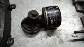 Renault 1.5 Yağ Filtresi Gövdesi 