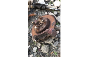 Renault 11 1.7 sağ ön taşıyıcı