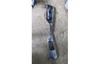 Renault 19 cam önü ızgarası