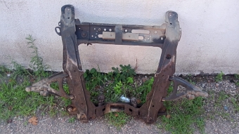 Renault 19 motor beşiği travers