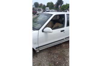Renault 19 sop ön kapı beyaz