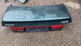 Renault 21 bagaj kapağı