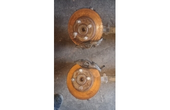 Renault 5 sağ sol tasiyici kaliper