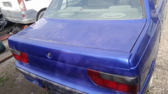 Renault 9 brodvay 99 model bagaj kapagı