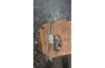 Renault Clio 2 silecek motoru frezesi