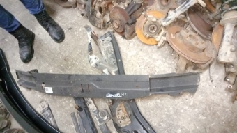 Renault Clio ön tampon demir