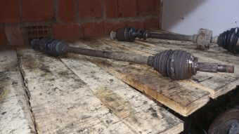 Renault Clio sembol joy 1.2 16v sağ akis