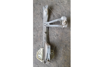 Renault clio sol arka cam kriko