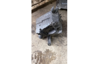 Renault clio2 sigorta kutusu muhafaza plastiği