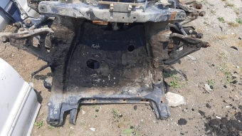 renault express çıkma motor traversi beşik