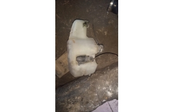 Renault express silecek su bidonu