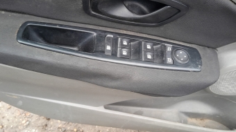 Renault fluence sol cam dugme takım