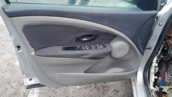 Renault fluence takım kapı döşemesi