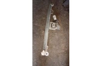 Renault Kango 3 sol ön cam krikosu