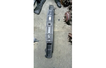 Renault kango ön tampon demiri