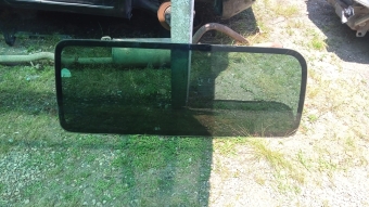 Renault kango sol yan arka cam