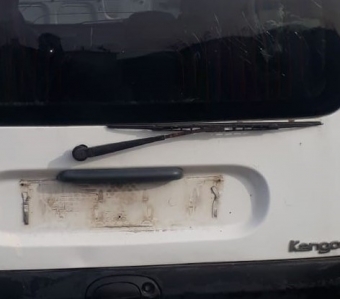 renault kangoo 1.9 tek sürgü çıkma bagaj silecek kolu