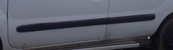 renault kangoo 1.9 tek sürgü çıkma sol kapı bandı
