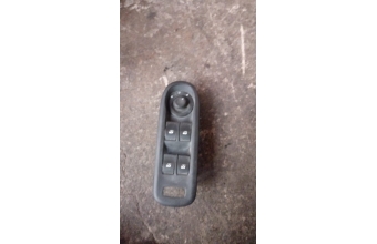 renault kangoo 3 çıkma sol cam düğme konsol