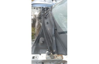 renault kangoo çıkma cam önü ızgarası