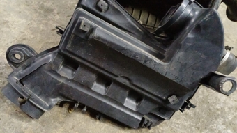 Renault Laguna 1 1.9 hava filtre kutusu