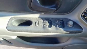 Renault Laguna 1 cam dügme takımı