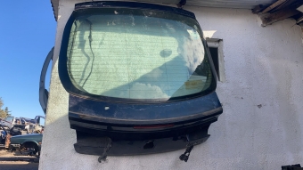 Renault laguna 2 bagaj kapağı