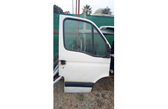 Renault master 2 sağ ön kapı