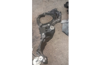 Renault Master 2 sarz dınamo ayagı mazot pompa ayagı