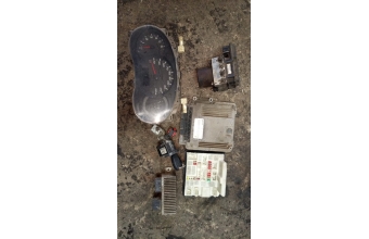 Renault master 3 2.3 motor beyni set