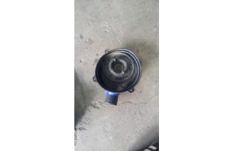 Renault megane 1 1.6 8v hava filtre üst kapağı