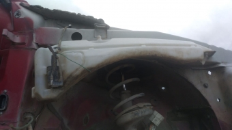 renault megane 1 çıkma silecek su deposu motorlu