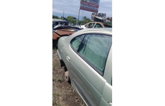 Renault Megane 1 sag arka kapı camurluk