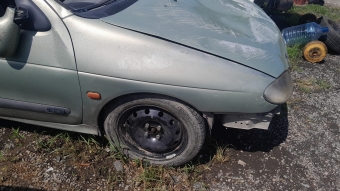 Renault Megane 1 sag ön camurluk makyajlı