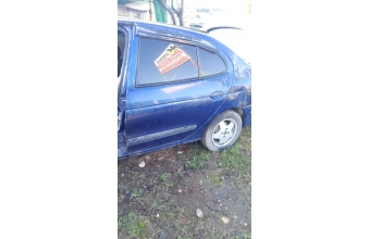 Renault Megane 1 sol arka kapı 20bin