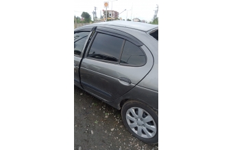 Renault Megane 1 sol arka kapi