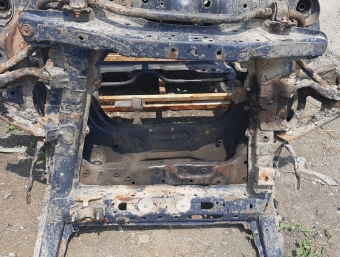 renault r11 çıkma motor traversi beşik
